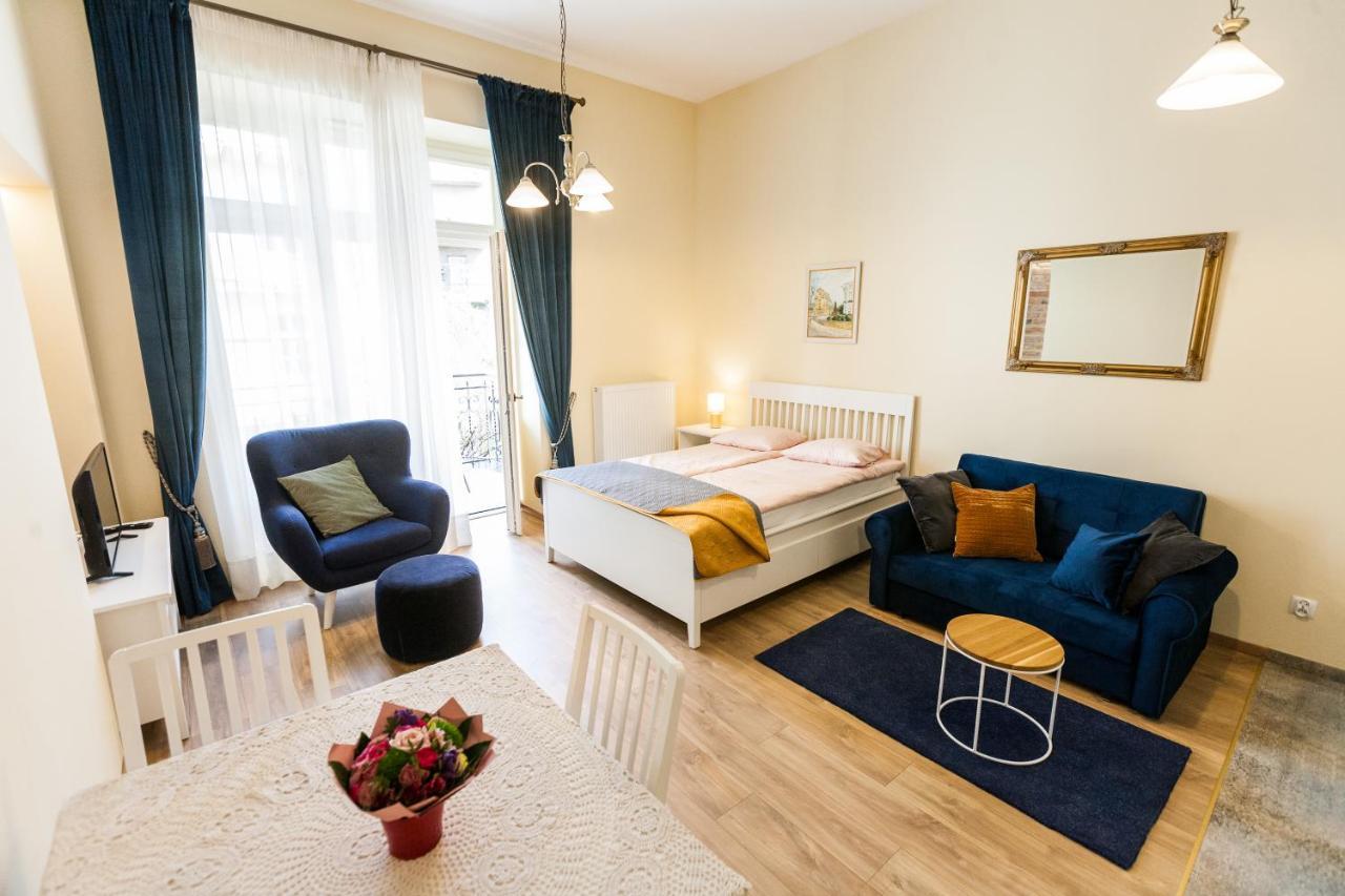 Vintage Sebastiana Apartment คราคูฟ ภายนอก รูปภาพ