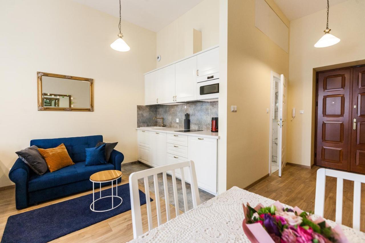 Vintage Sebastiana Apartment คราคูฟ ภายนอก รูปภาพ